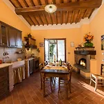Pratovalle Farm stay
