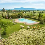 Pratovalle Farm stay