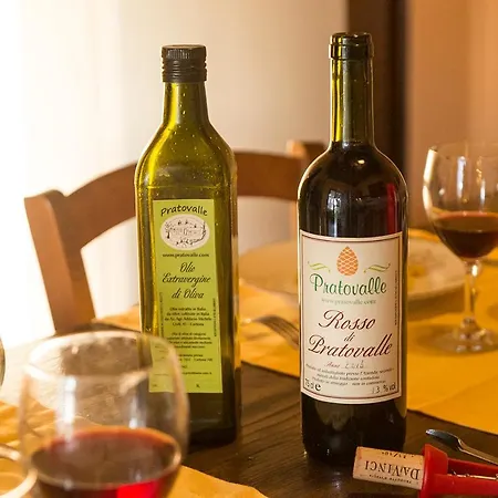 Pratovalle Κατάλυμα σε φάρμα *